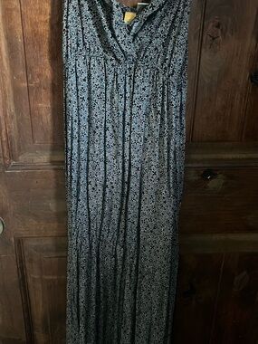 Mimi Chica Black and White Floral Maxi Skirt